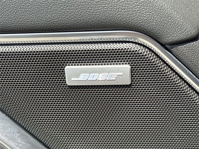 Vehicle image 24 of 30