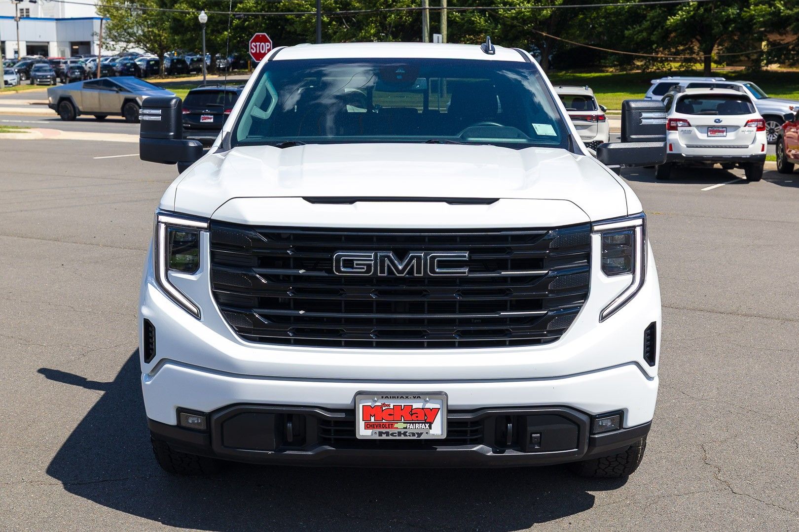 2024 GMC Sierra 1500 Elevation Image 3 of 29