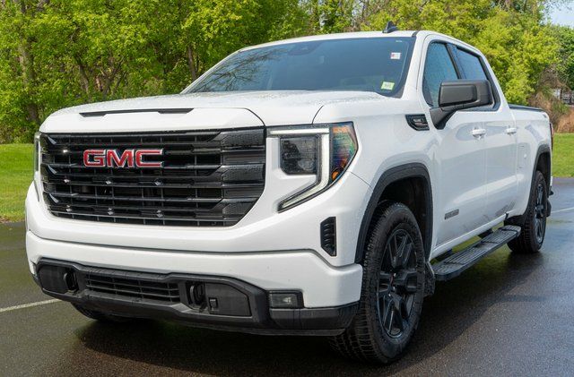 2024 GMC Sierra 1500 Elevation Image 2 of 30