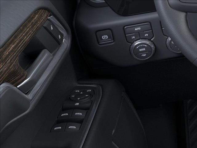 Vehicle image 22 of 24