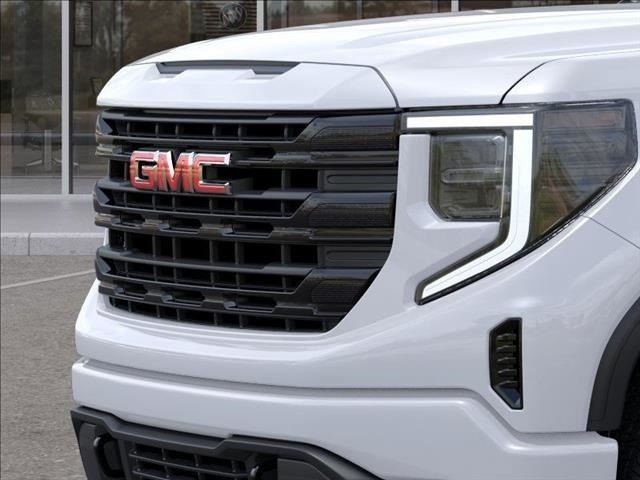 Vehicle image 13 of 24