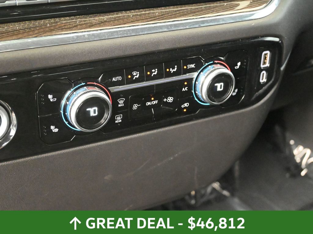 Vehicle image 76 of 77
