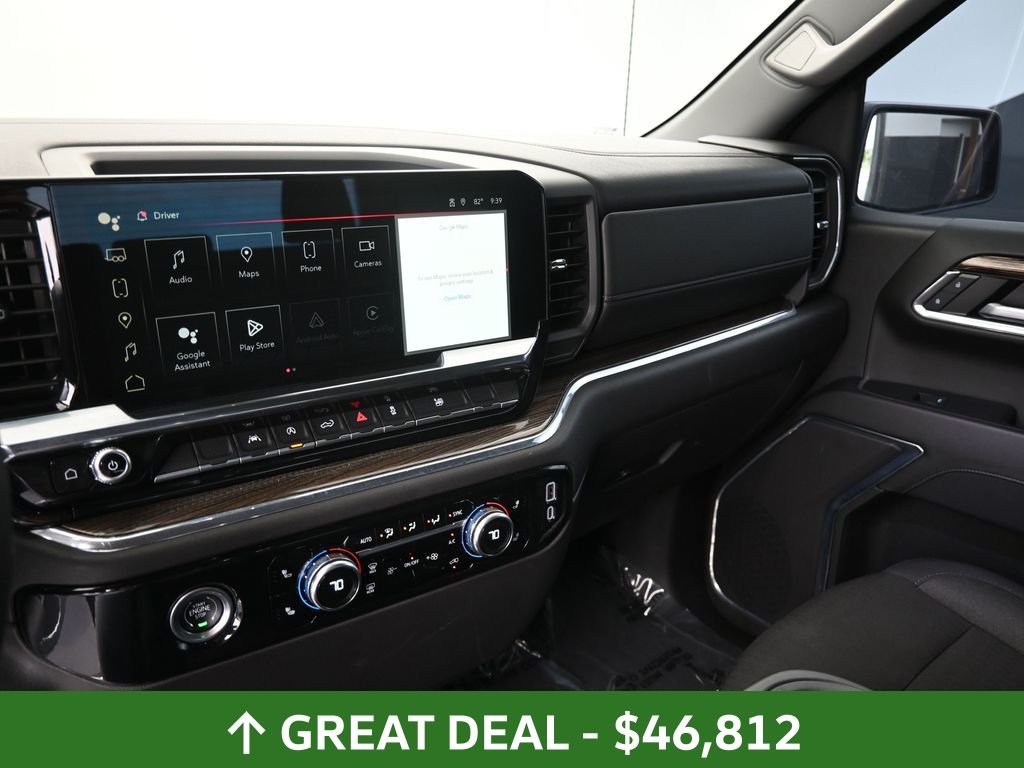 Vehicle image 71 of 77