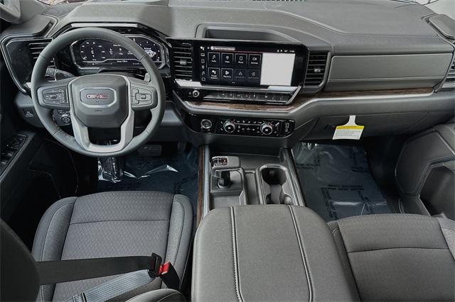 Vehicle image 10 of 19