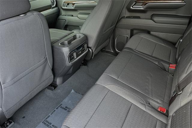 Vehicle image 9 of 19