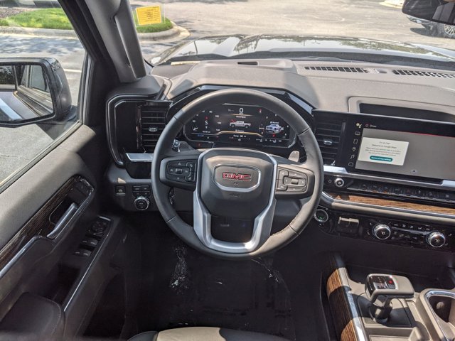 Vehicle image 17 of 35