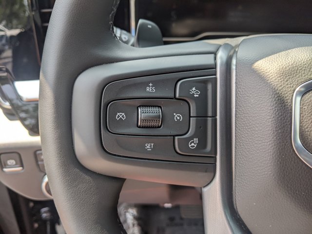 Vehicle image 20 of 35