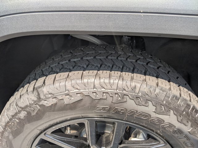 Vehicle image 12 of 35