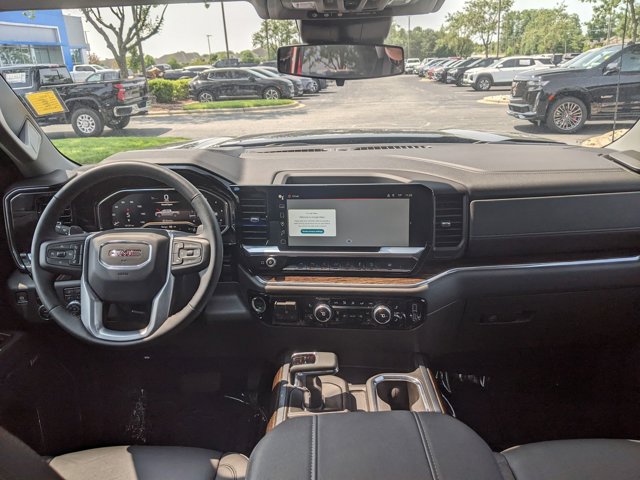 Vehicle image 18 of 35