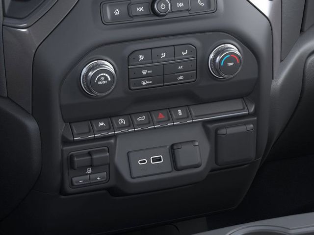 Vehicle image 23 of 24