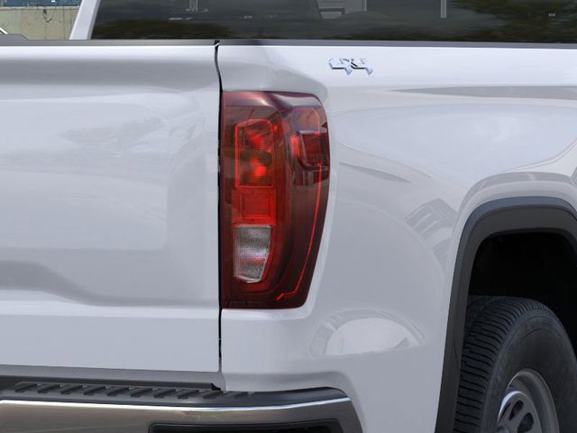 Vehicle image 11 of 24