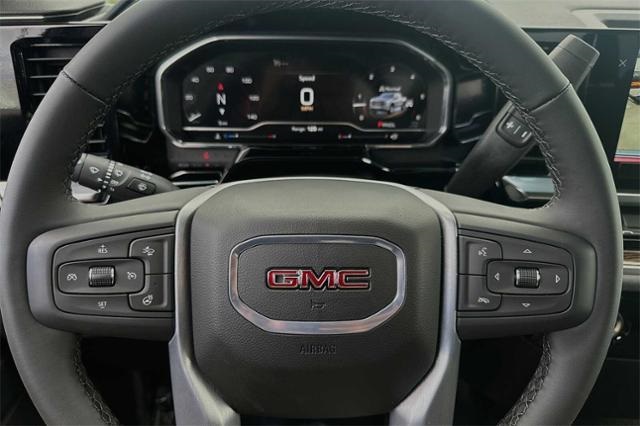 Vehicle image 15 of 32