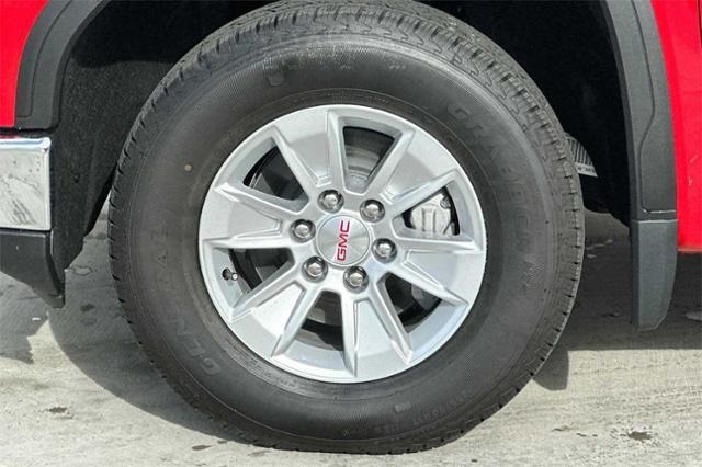 Vehicle image 9 of 32