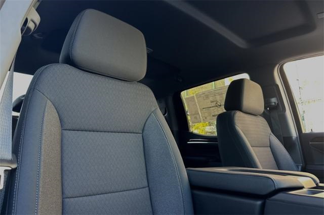 Vehicle image 11 of 31