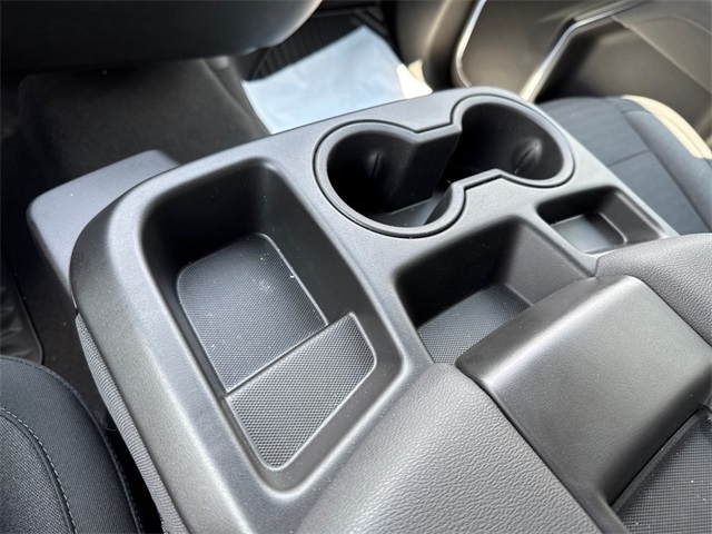 Vehicle image 19 of 30
