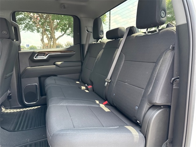 Vehicle image 11 of 30