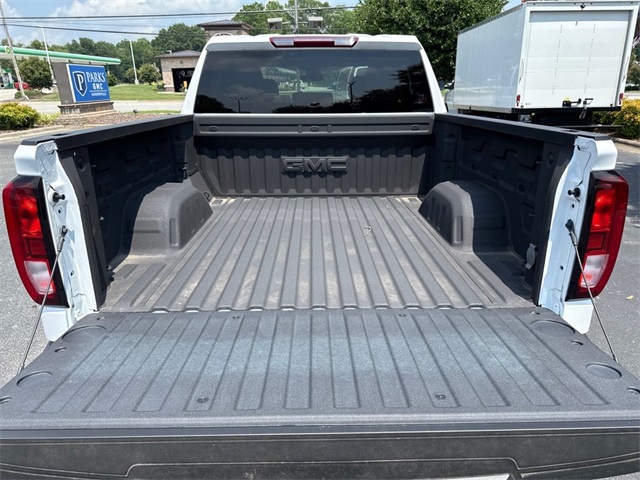 Vehicle image 10 of 30