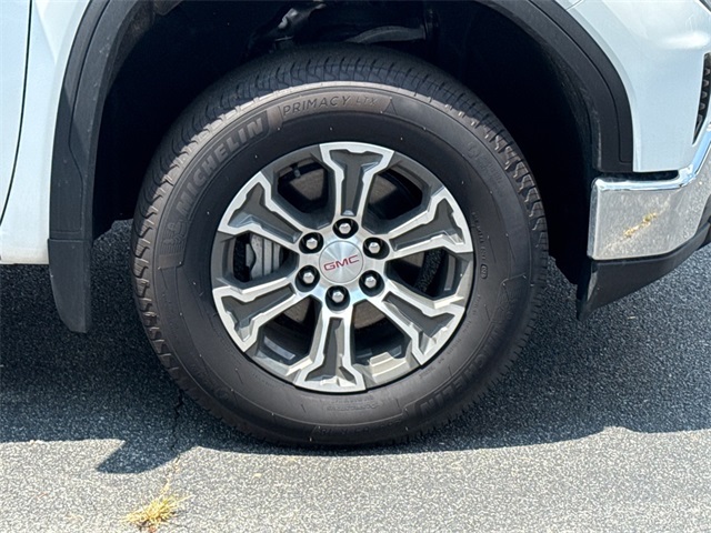 Vehicle image 9 of 30