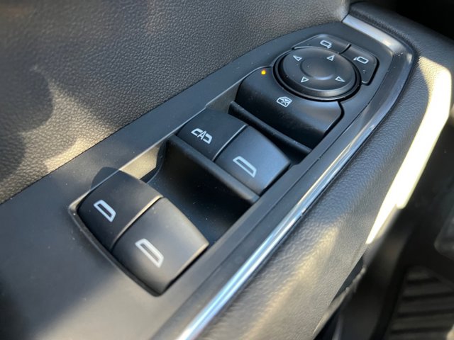 Vehicle image 12 of 20
