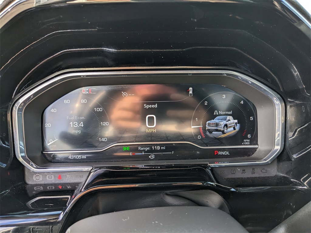 2024 GMC Sierra 1500 SLT Image 20 of 35