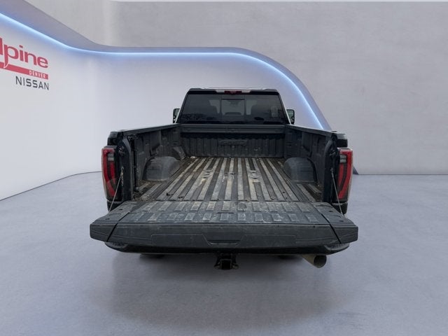 Vehicle image 13 of 31