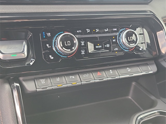 2024 GMC Sierra 2500HD AT4 Image 28 of 32