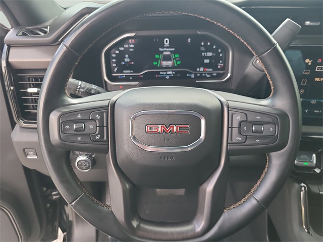 2024 GMC Sierra 2500HD AT4 Image 19 of 32