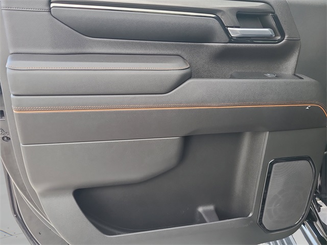 2024 GMC Sierra 2500HD AT4 Image 24 of 32