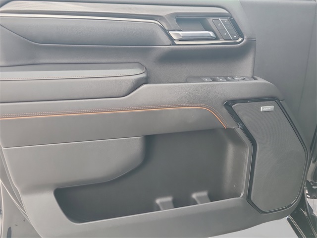 2024 GMC Sierra 2500HD AT4 Image 25 of 32