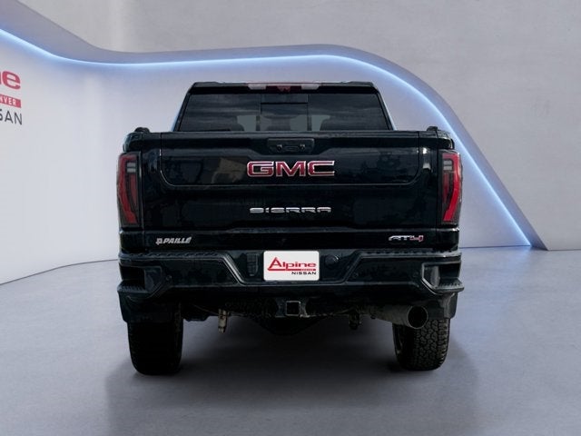 Vehicle image 10 of 41