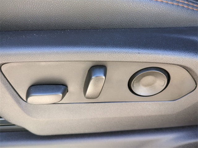 2024 GMC Sierra 2500HD AT4 Image 19 of 34