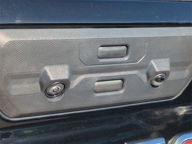 2024 GMC Sierra 2500HD AT4 Image 26 of 34