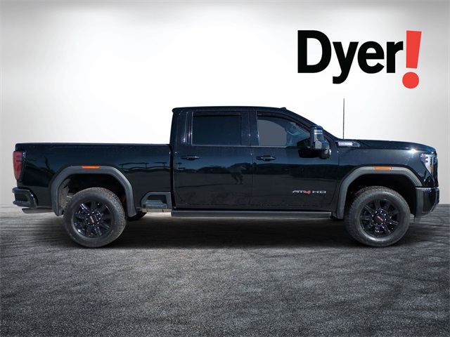 2024 GMC Sierra 2500HD AT4 Image 4 of 34