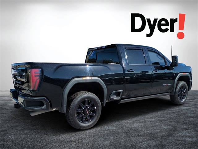 2024 GMC Sierra 2500HD AT4 Image 5 of 34