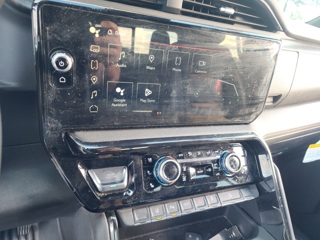 2024 GMC Sierra 2500HD AT4 Image 11 of 11