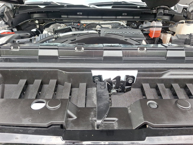 2024 GMC Sierra 2500HD AT4 Image 8 of 33