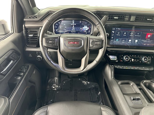2024 GMC Sierra 2500HD AT4 Image 18 of 31
