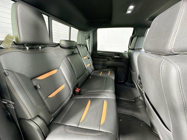 2024 GMC Sierra 2500HD AT4 Image 11 of 31