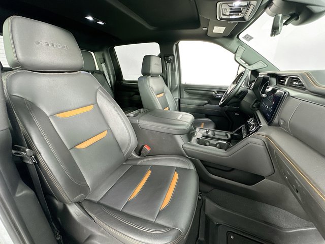 2024 GMC Sierra 2500HD AT4 Image 13 of 31