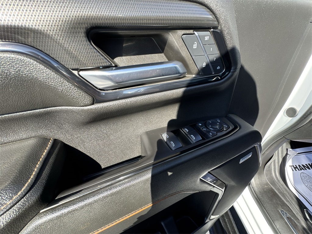 2024 GMC Sierra 2500HD AT4 Image 24 of 27