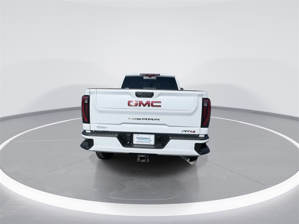 2024 GMC Sierra 2500HD AT4 Image 7 of 27