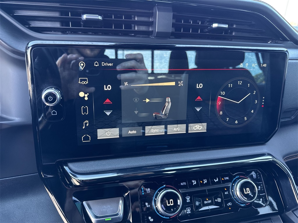 2024 GMC Sierra 2500HD AT4 Image 22 of 27