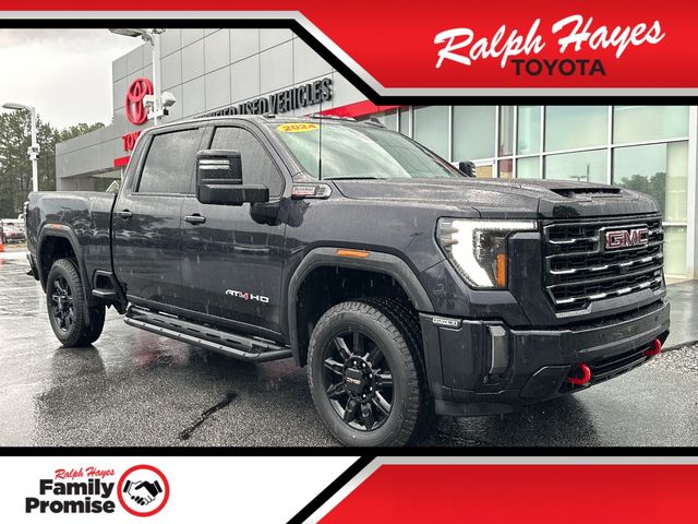 2024 GMC Sierra 2500HD AT4 Image 2 of 31