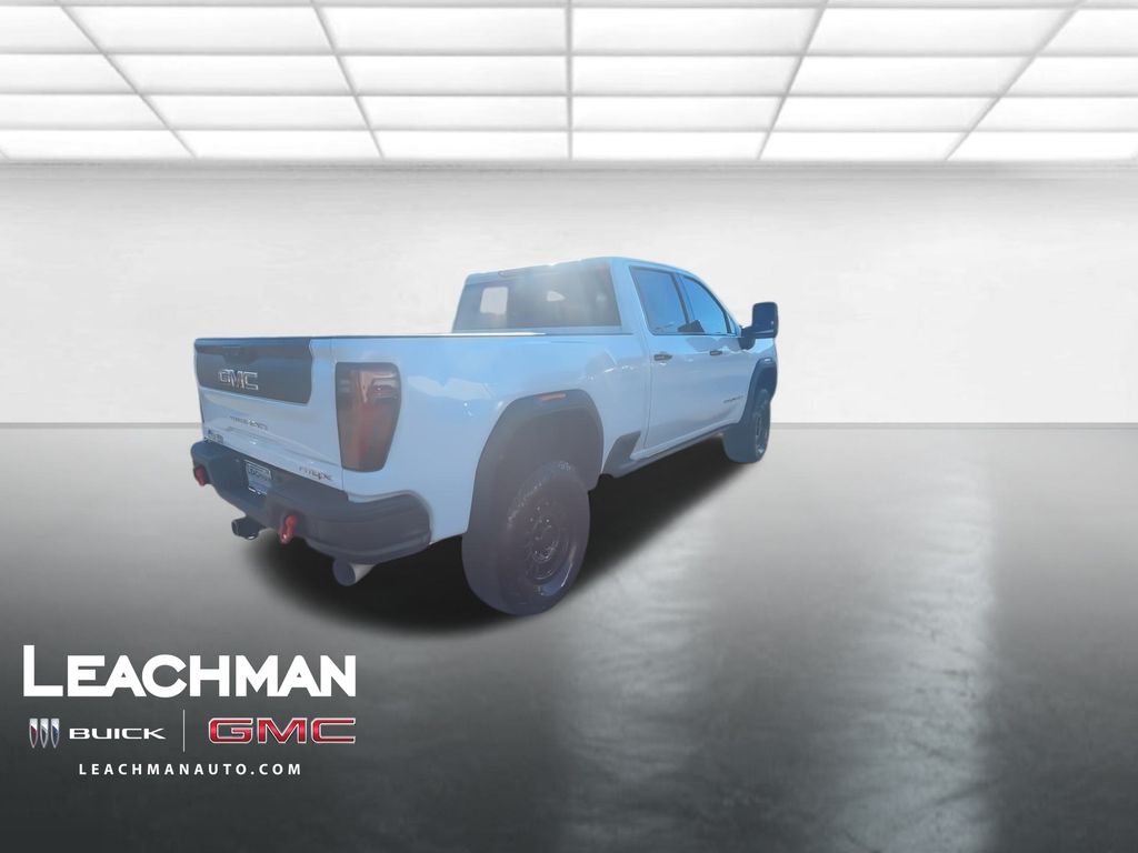 2024 GMC Sierra 2500HD AT4X Image 7 of 32