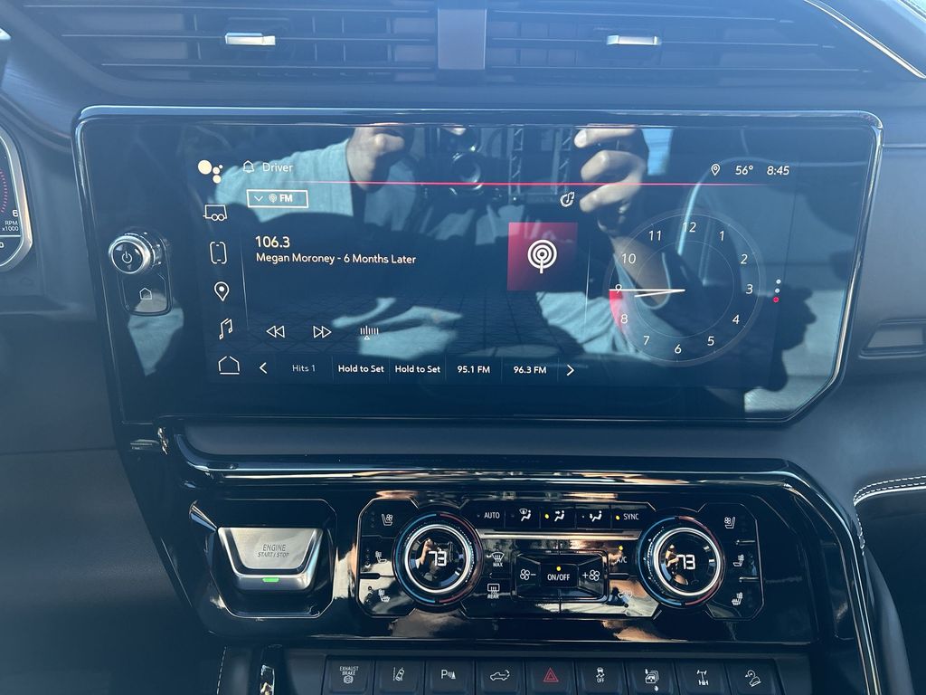 2024 GMC Sierra 2500HD AT4X Image 23 of 32