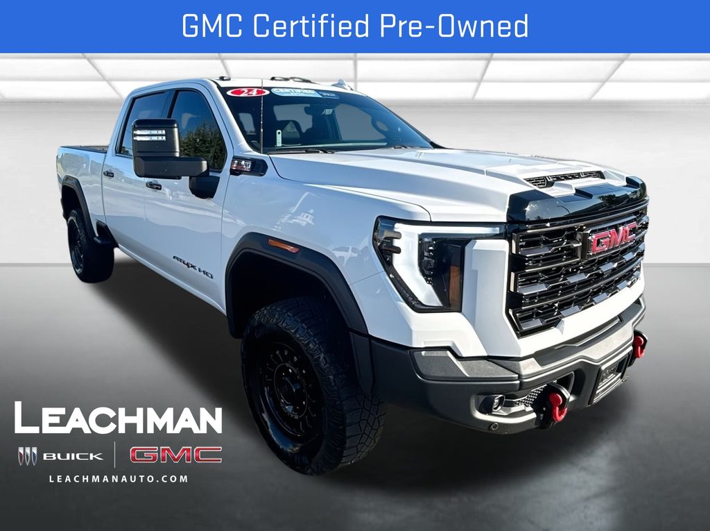 2024 GMC Sierra 2500HD AT4X Image 6 of 32