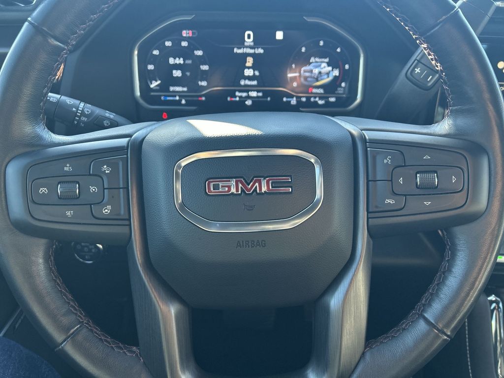 2024 GMC Sierra 2500HD AT4X Image 20 of 32