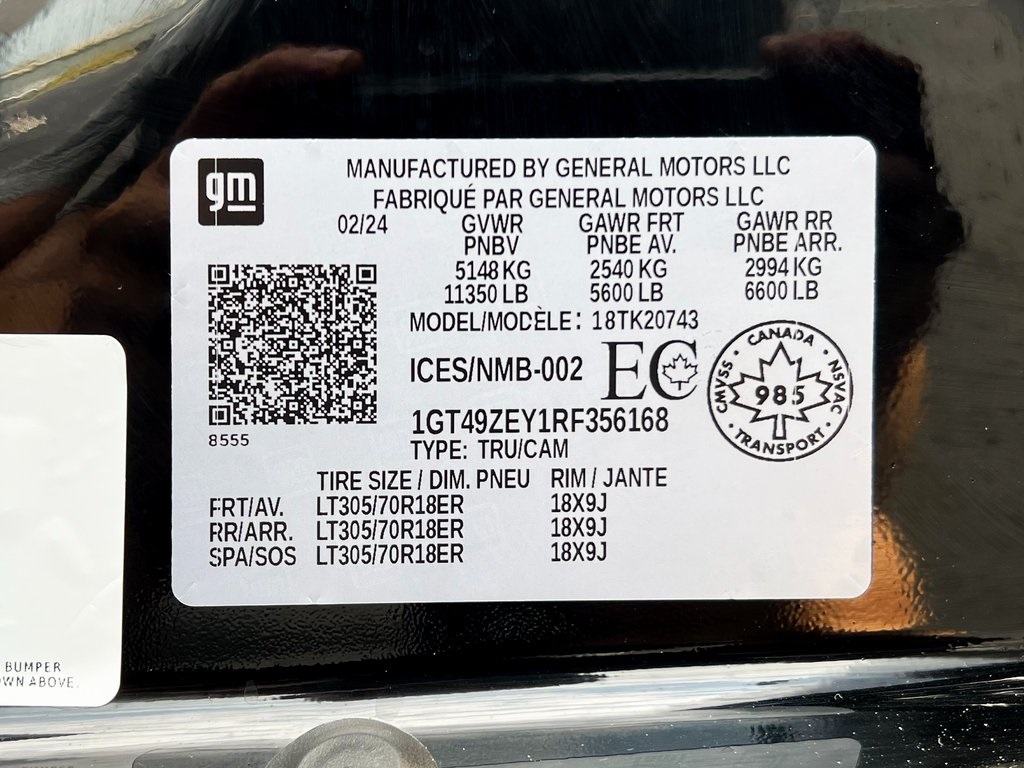 2024 GMC Sierra 2500HD AT4X Image 25 of 32