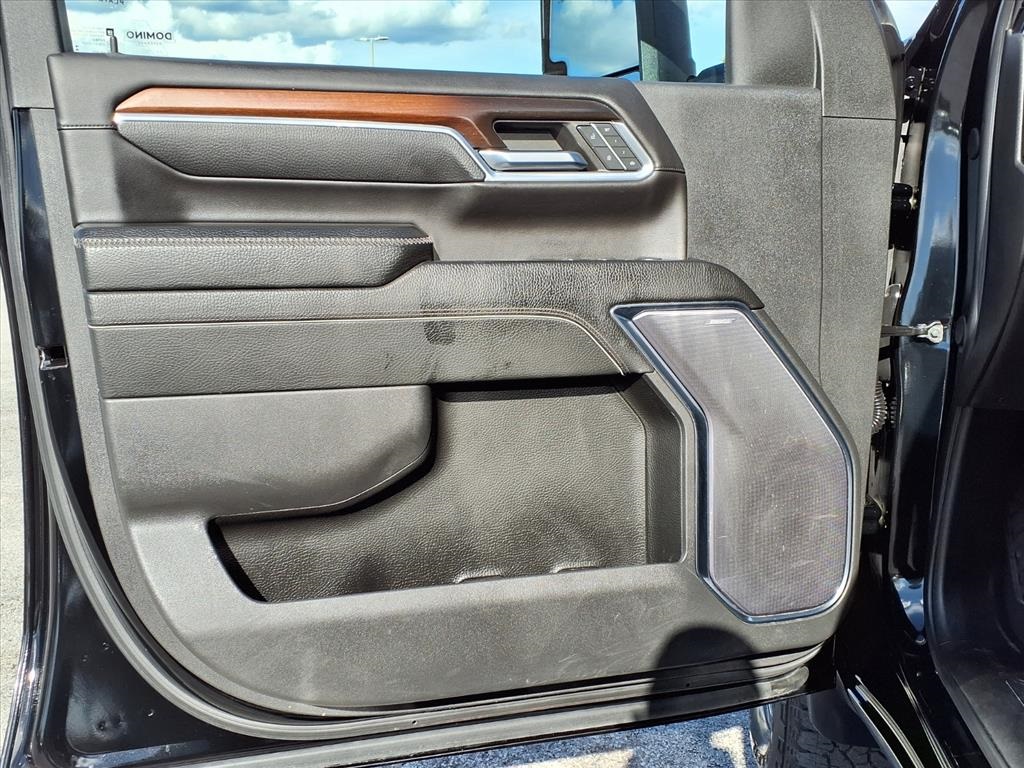 2024 GMC Sierra 2500HD Denali Image 37 of 38