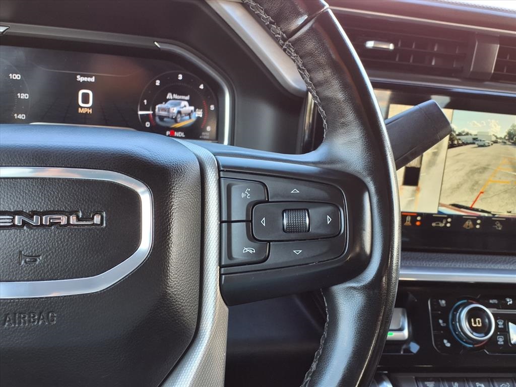 2024 GMC Sierra 2500HD Denali Image 33 of 38